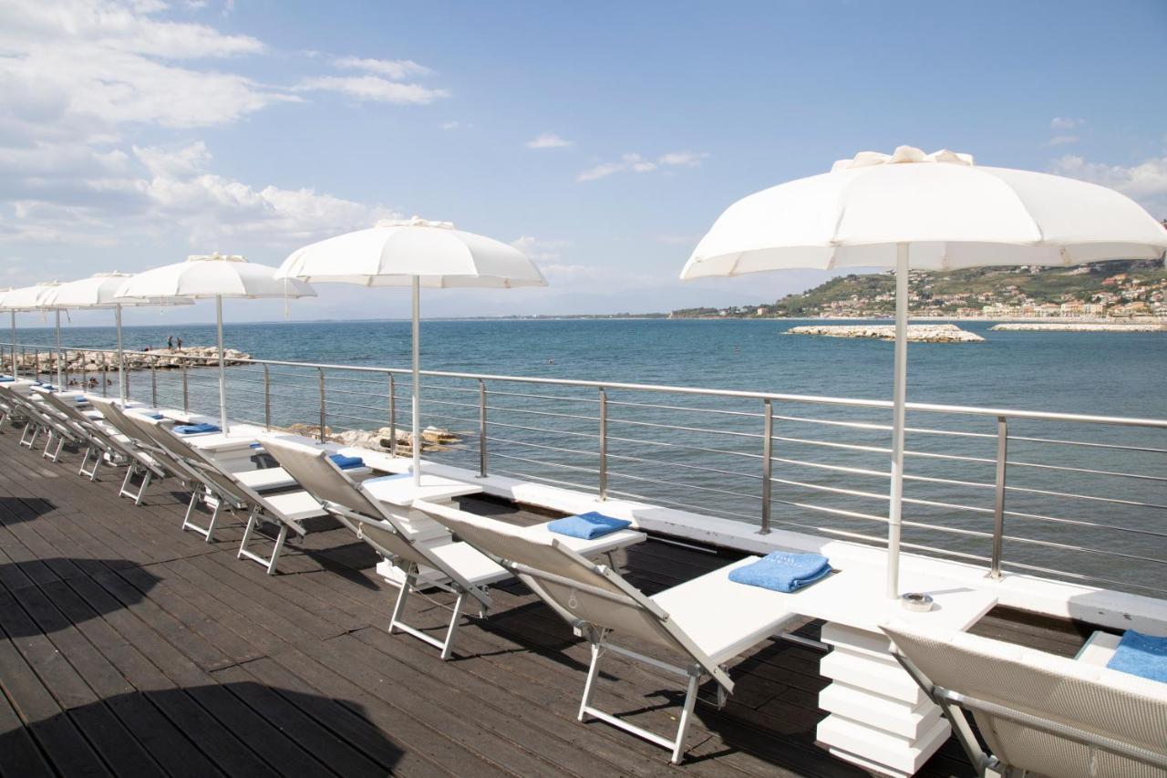 Furano Bahari Hotell Agropoli Exteriör bild