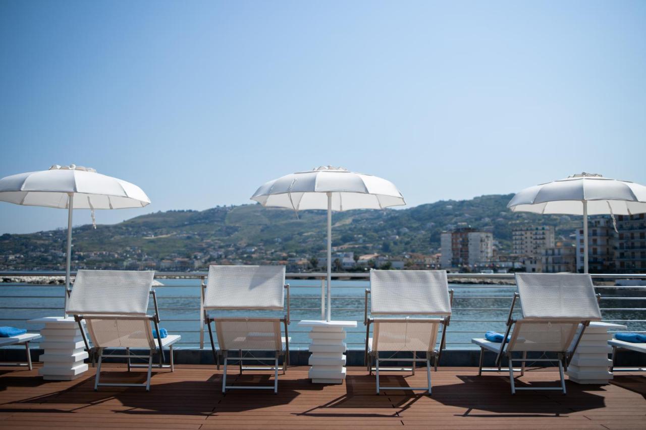 Furano Bahari Hotell Agropoli Exteriör bild